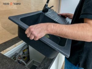 החלפת כיור מטבח