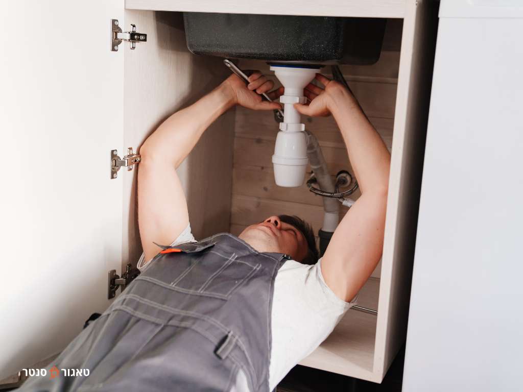 איך לפתוח סתימה בכיור