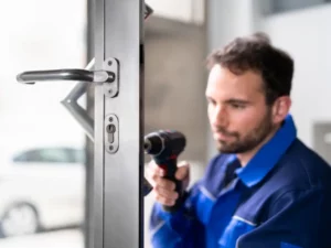 איך לזהות מנעולן מקצועי